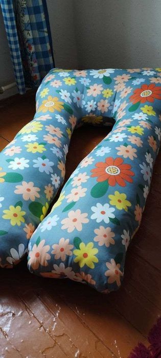 Лежанки для животных , подушки для беременных и переноски для кукол