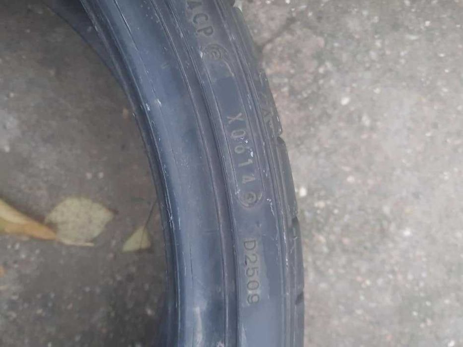 2 Броя Гуми 235/30/20 Falken