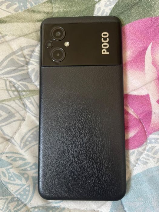 Poco M 5        .