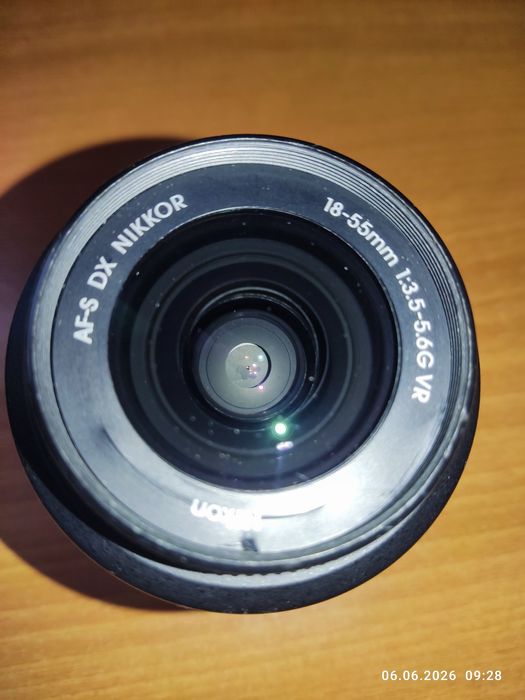 Объектив Nikkor 18-55
