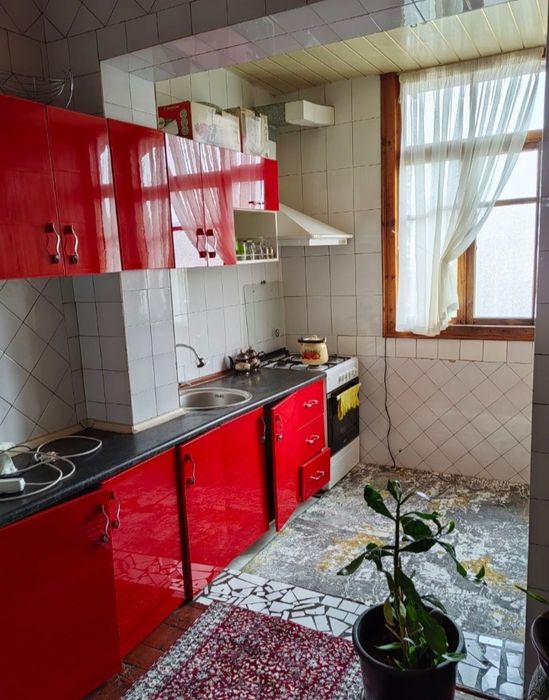 Qoraqamish 2.4 3xona 3etaj 4etajli 400$ oilaga