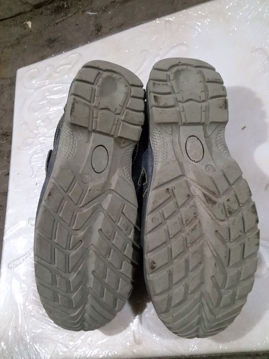 Ботинки- сандали , спец обувь,