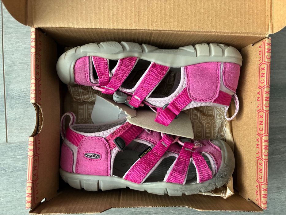 Детски сандали 29/30 номер, общо 8.50 евро