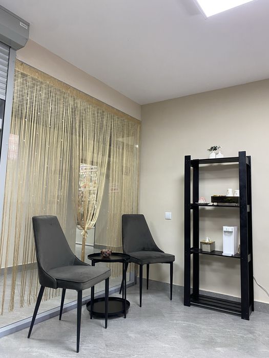 Сдам стол для визажиста, кушетку