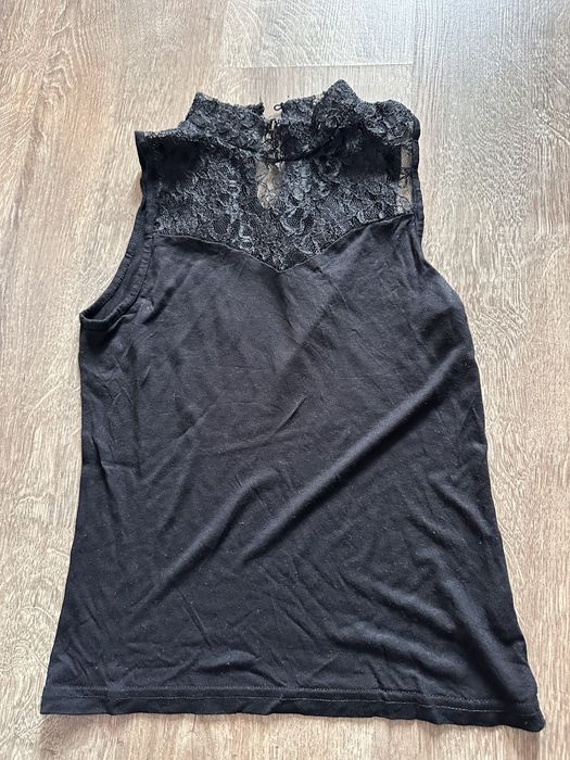 Елегантни дамски блузи