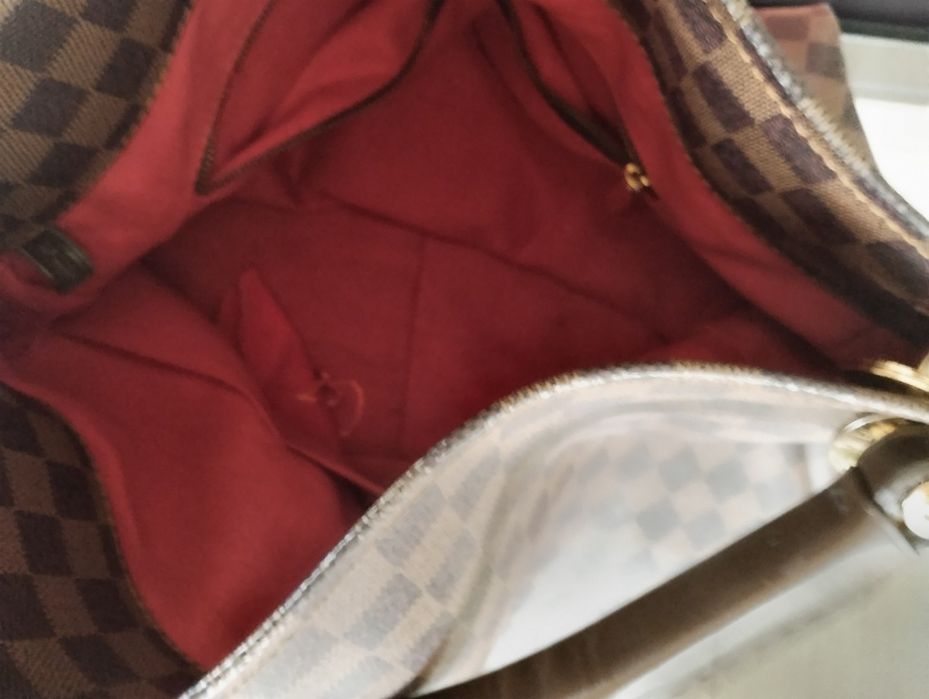 Louis Vuitton чанта