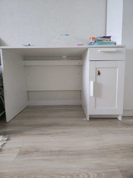 Продам письменный стол Икеа