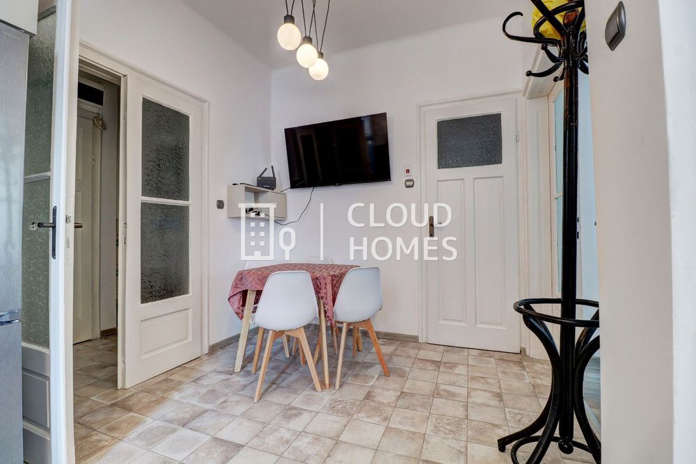 Дава се под наем Тристаен апартамент в София, Център - 70 кв.м за 797.64 € - Снимка #3