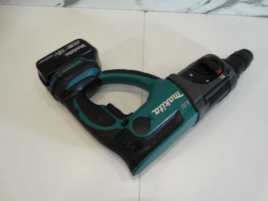 Makita DHR 202 - Акумулаторен перфоратор