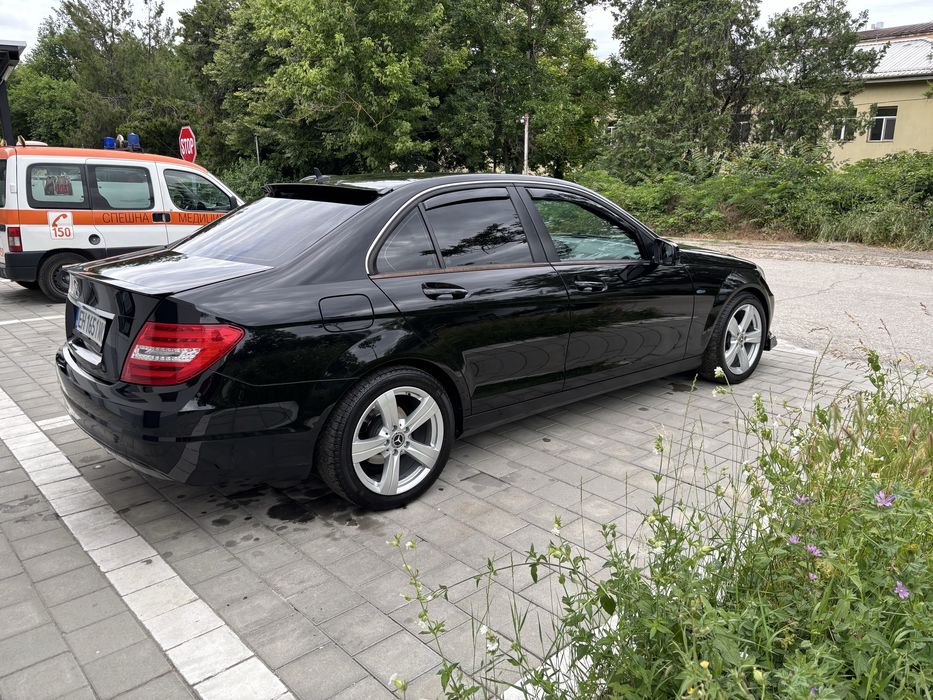 Мерцедес С200 2014г.