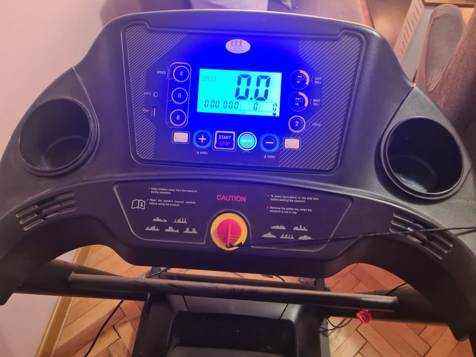 Електрическа пътека за бягане FIT800