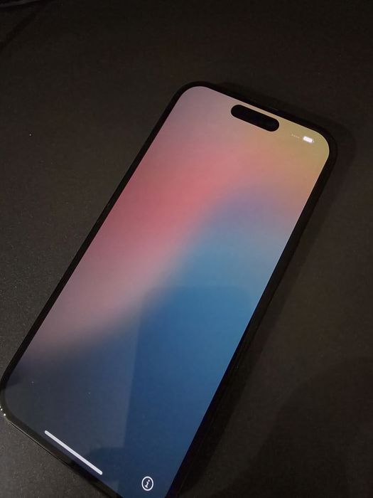 Продавам iPhone 15 перфектен