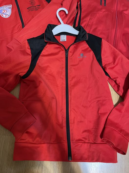 Trei Bluze sport, Adidas si Decathlon pt copii.