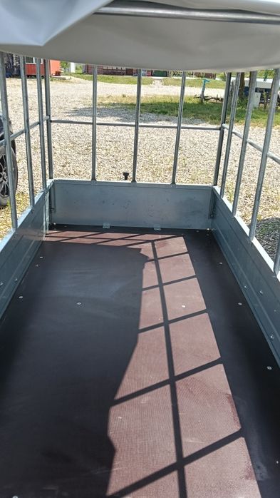 Remorca noua 750 kg