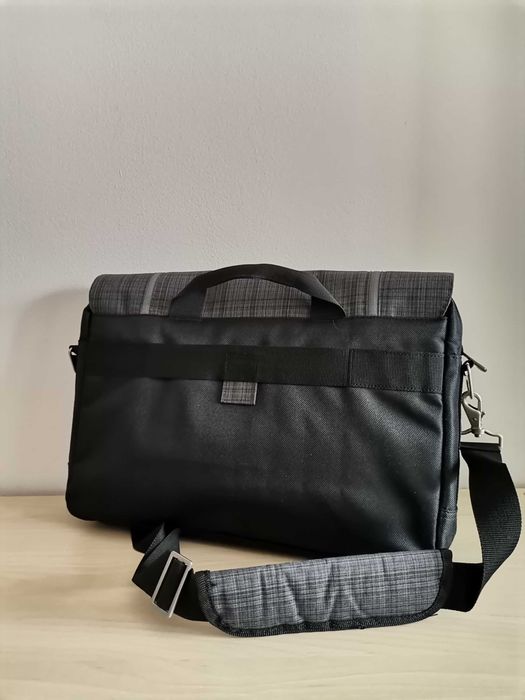 Бизнес чанта за лаптоп HP