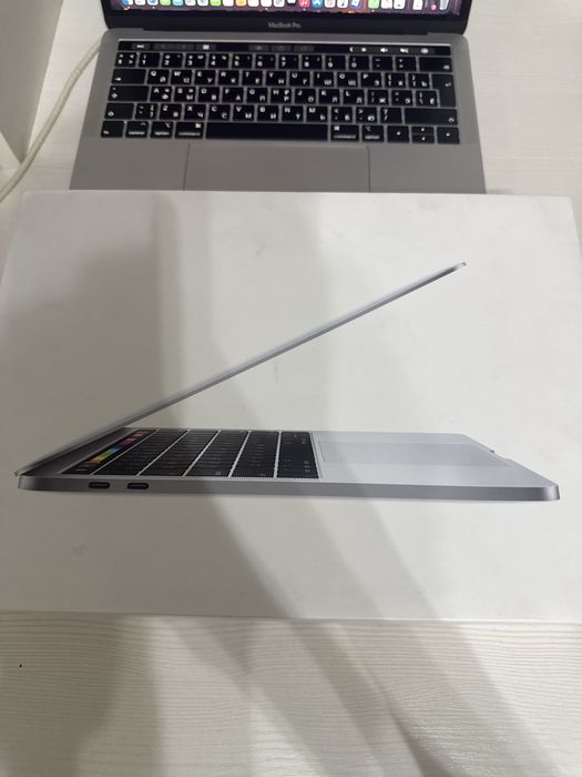 Macbook Pro 13-inch 2019