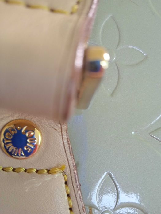 Дамска чанта Louise Vuitton