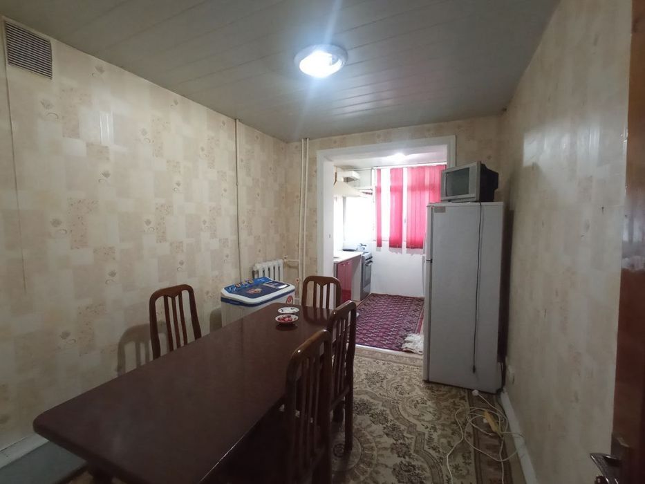 3хоналик 2каватда шарк2,Бурчакда 
2каватда 
4каватлик панельный домдан