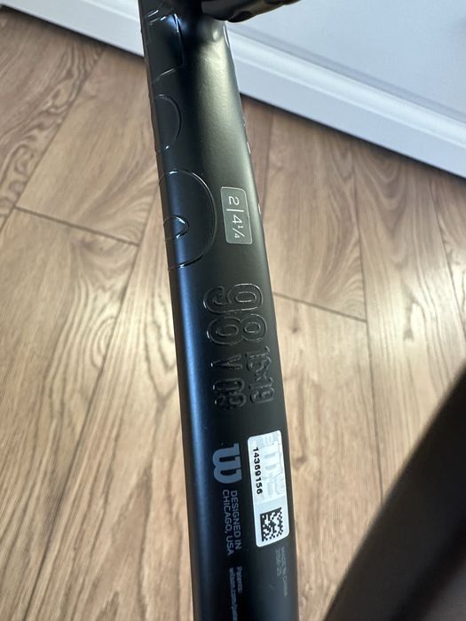 Racheta Wilson Blade Noir,V9,nou nouta!