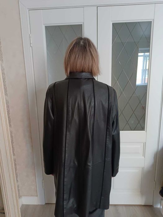 Продам кожаную куртку