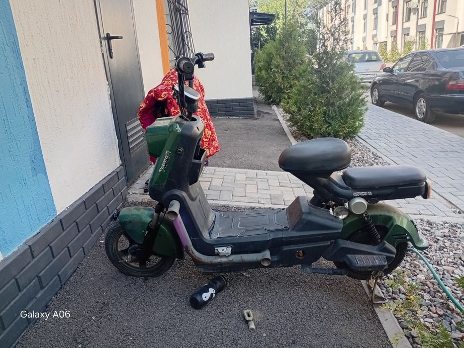 Продам скутер за 50000к торг есть