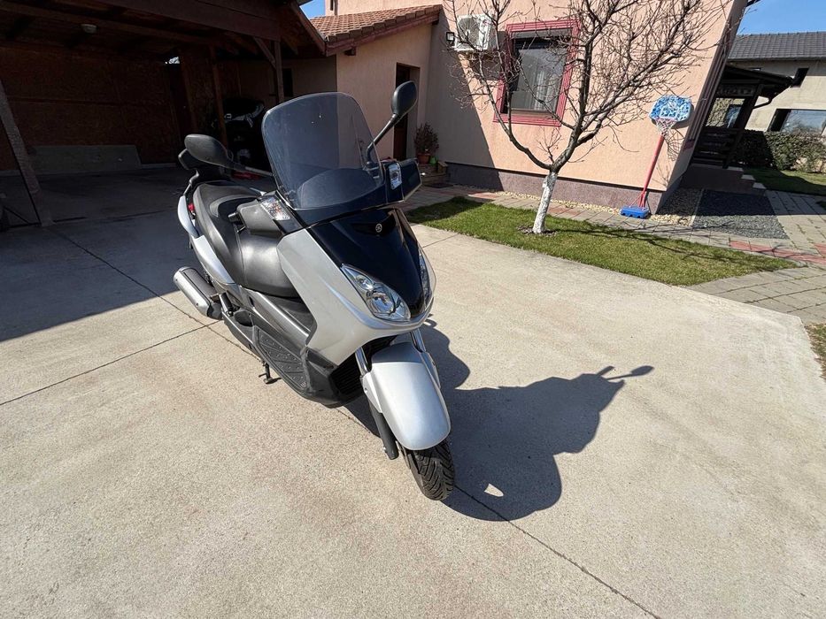 Vand maxi-scooter Yamaha Xmax 250i - 2009
