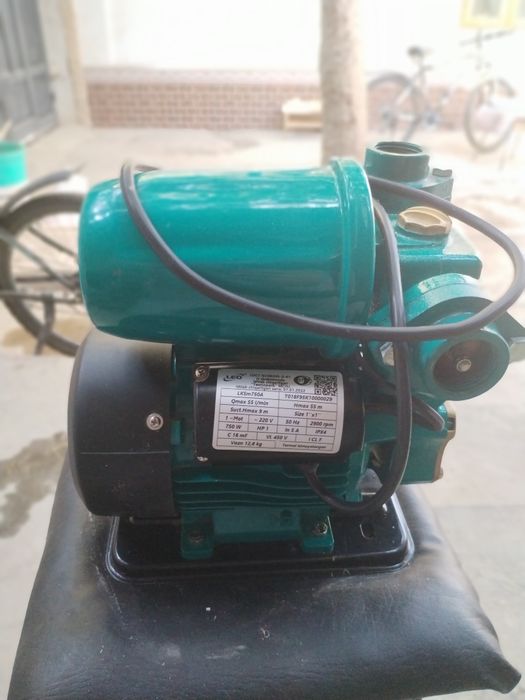 Срочно продается водяной насос LEO 750A