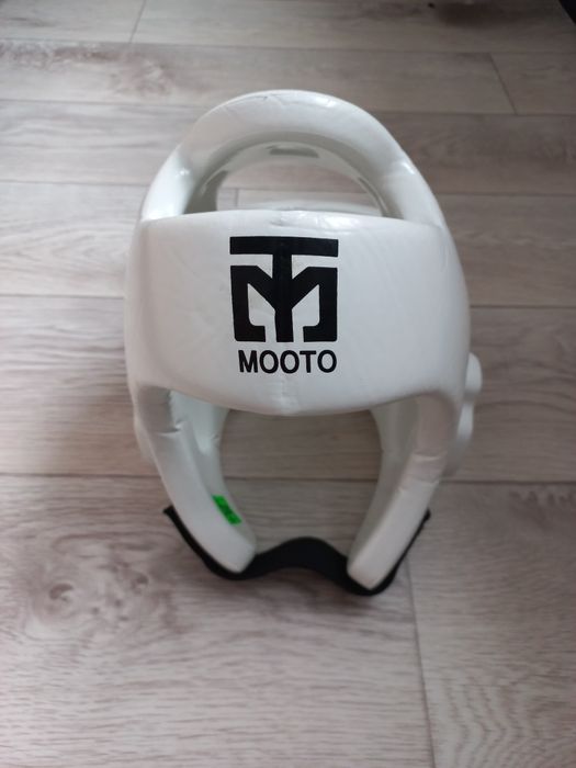 Продам шлем для таеквандо