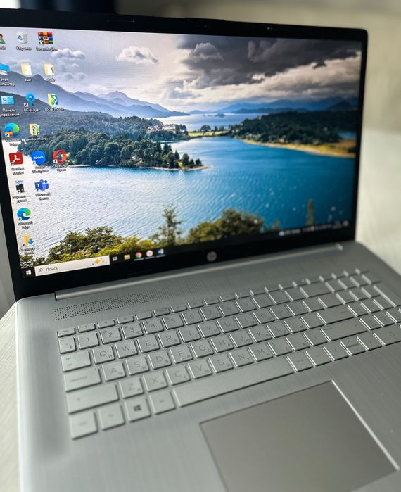 Ноутбук HP laptop 17
