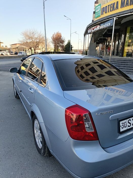 Ласетти 1,6 автомат сотилади