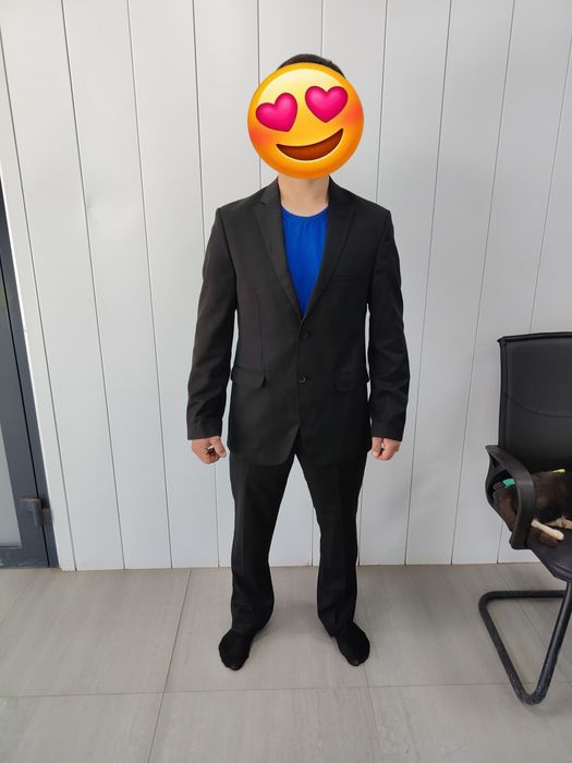 Продам б/у костюм