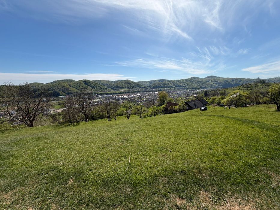 Vând teren cu vedere panoramică – Năsăud