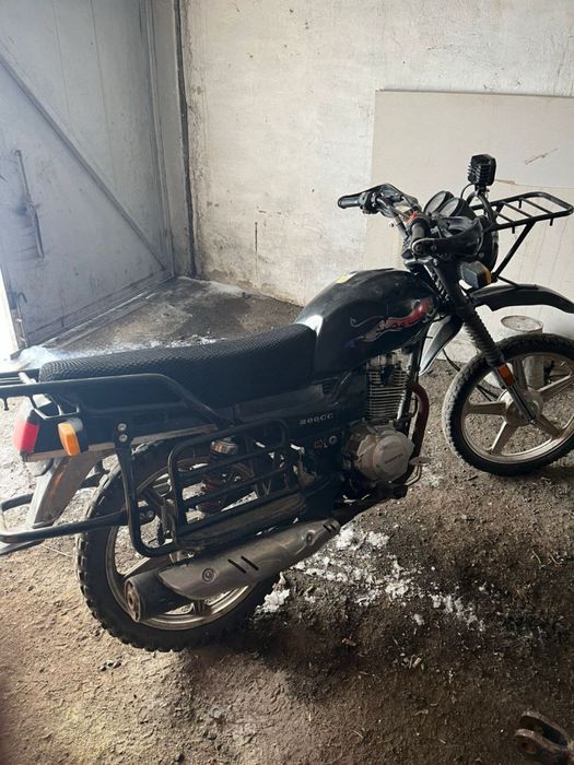 Мототцикл 200куб