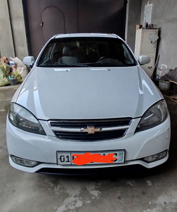 Lasetti 1.8 Avtomat sotiladi