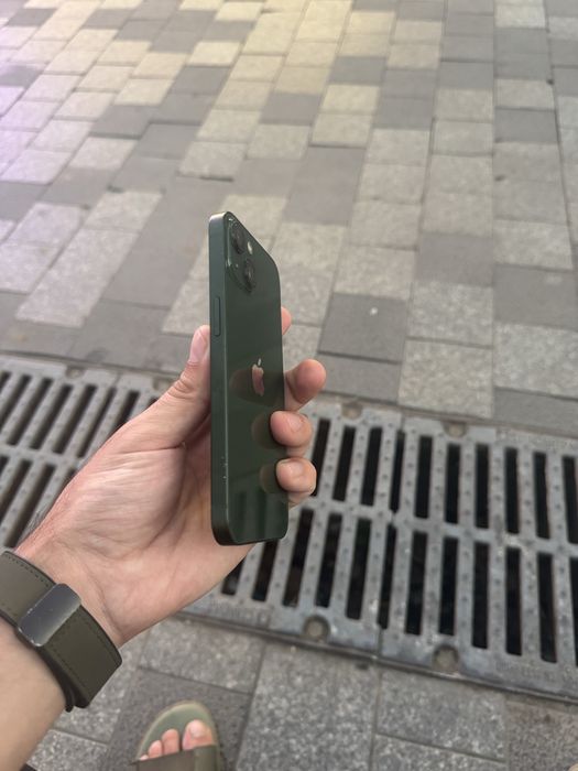 Продам Телефон Айфон 13 256Gb