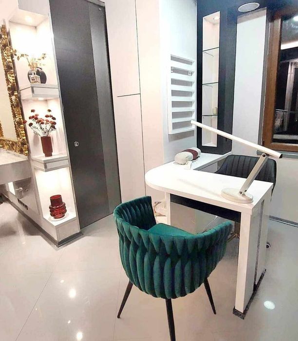 Дава се под наем  в София, Редута -  кв.м за 870 € - Снимка #1