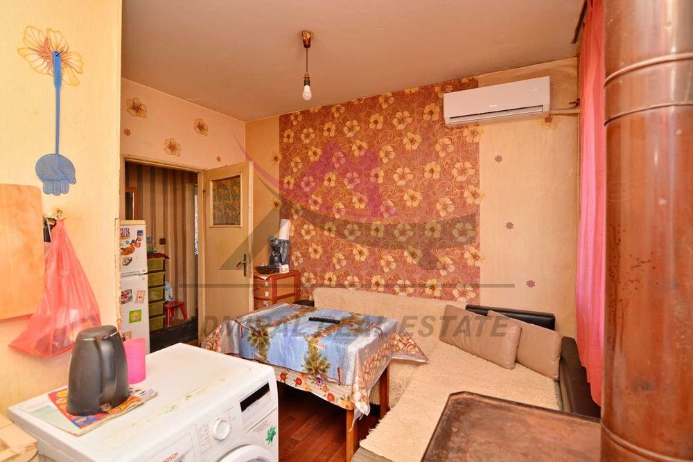 Продава се Тристаен апартамент в Варна, Възраждане 4 - 85 кв.м за 1059 €/кв.м - Снимка #2