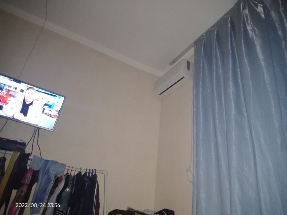 Уй сотилади. Нурафшон (Тойтепа). Все условия внутри даже интернет...