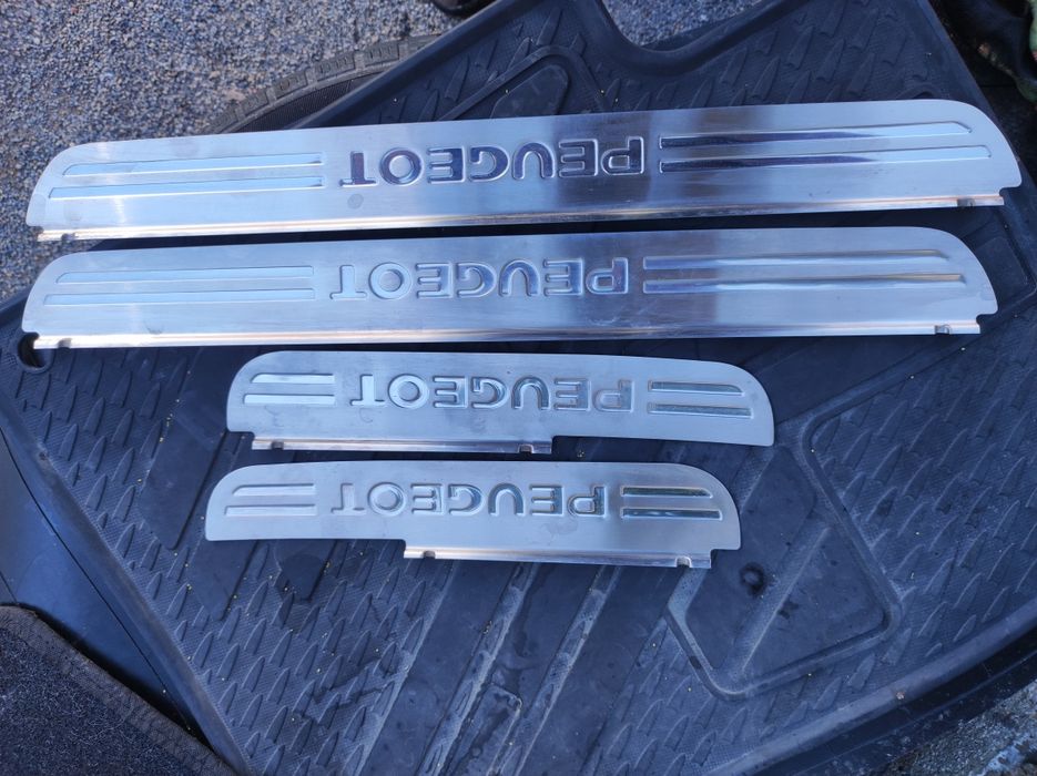 Лайсни прагове за Пежо-407