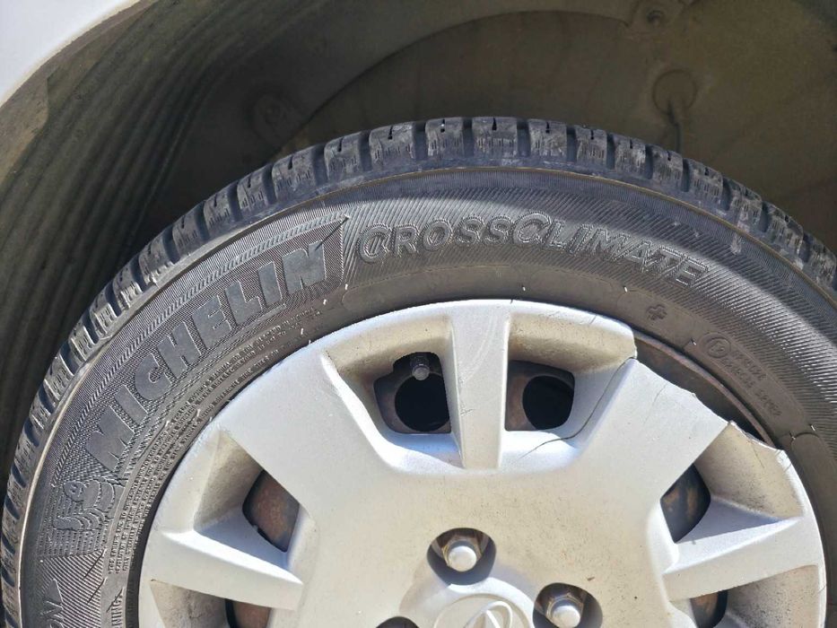 Hyundai i20 1.1 CRDi 2013 – avariat frontal – motor functional