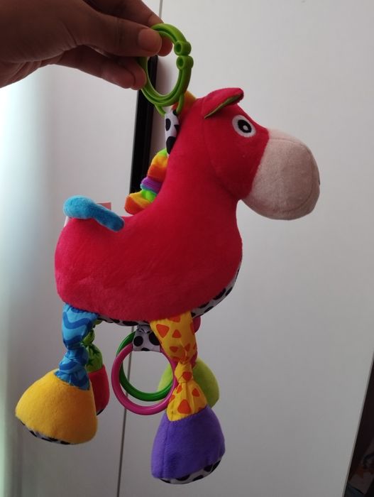 Игрушки погремушки для малышей