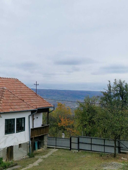 Casă tradițională cu livadă și vedere panoramică – Atia, lângă Sovata | 2.054 mp teren intravilan