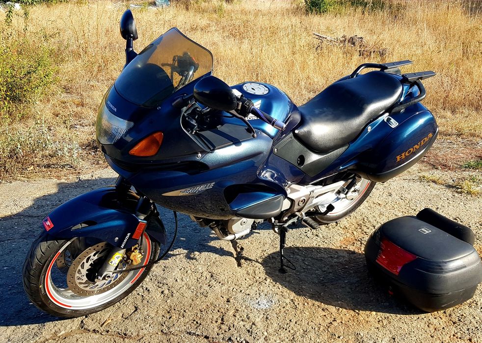 Honda deauville 650 67cp 00