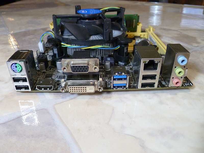 Mini ITX Bundle - ASUS H81I-Plus / i5-4590 S / 12GB RAM