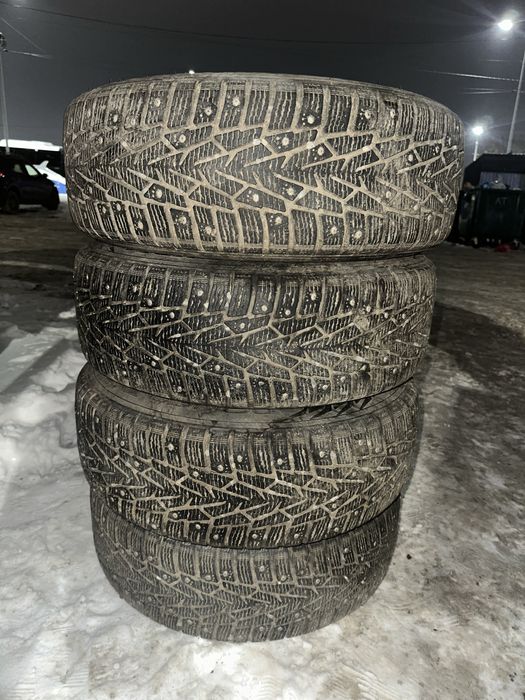 Зимняя резина 195/65/15 с дисками вместе