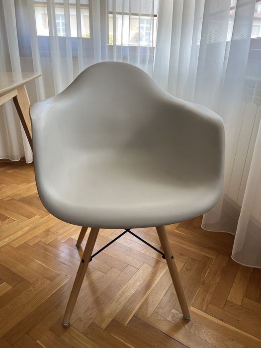 Трапезни столове Pash Classics