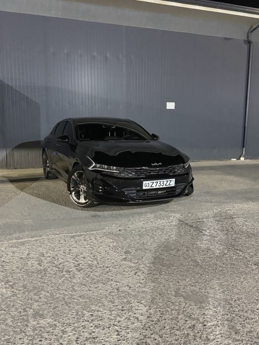 avtomobel Kia K5 GT Line