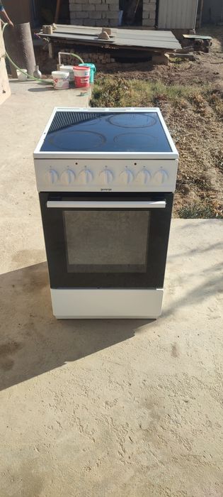 Электрический плита с духовкой