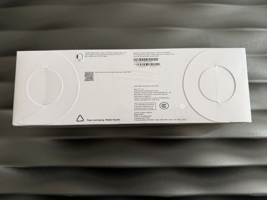 Продам новые Apple Watch 11 Series, 46 mm Black