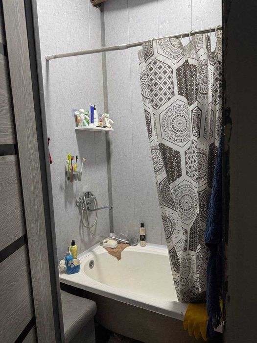 Азербажанский центр  • 3-комн • 70м² • этаж 1/2 FT 003